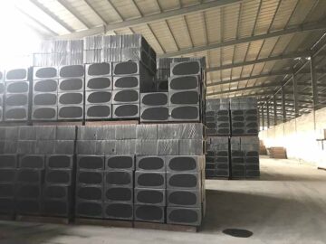 建筑外墻保溫板選用石墨改性水泥基保溫板，A級防火，施工方便，粘接好，壽命長